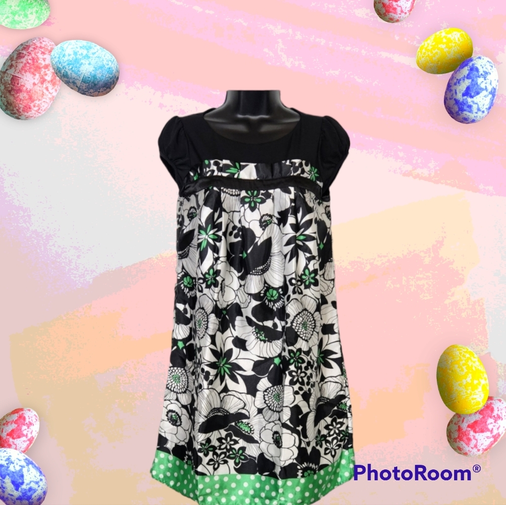 Maurices Girl's dress black white green fluoral Size small